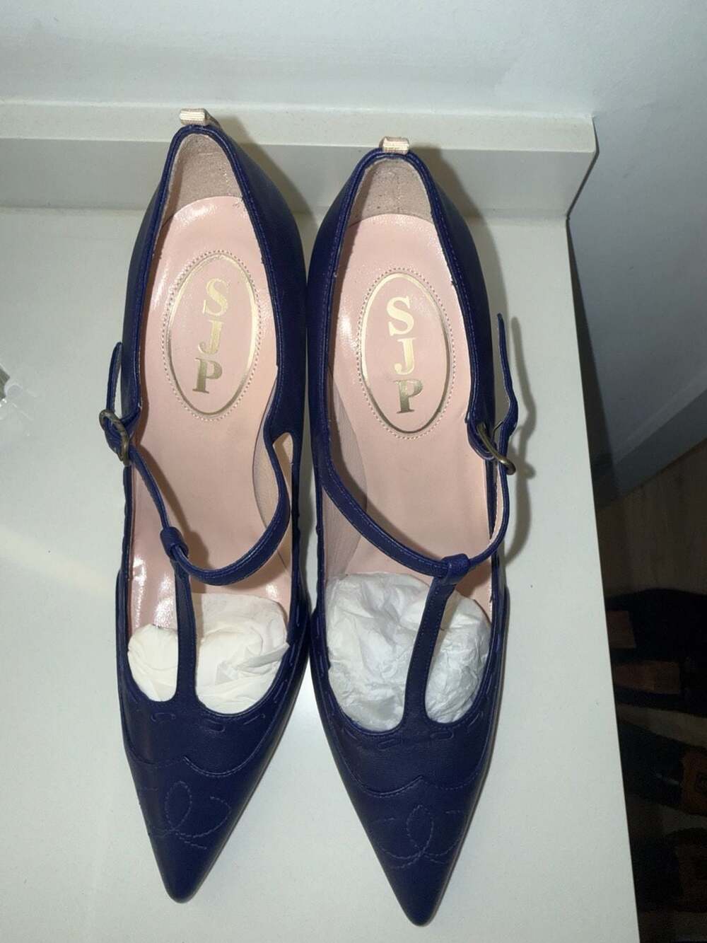 SJP Sarah Jessica Parker Navy Leather T-Strap Pointed Toe Heels Size 36 - Picture 5 of 10